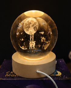 Lámpara Crystal Night | Esfera Decorativa 3D con Luz LED