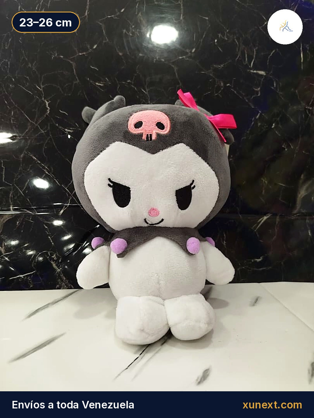 Peluche Kuromi gris con capucha y calavera, 23 a 26 cm