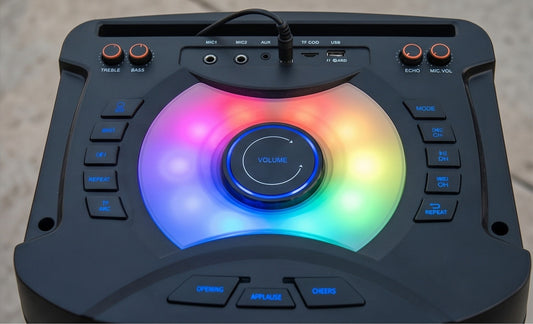 Panel superior de la JT-1250 con aro RGB, perilla de volumen y entradas MIC1 y MIC2